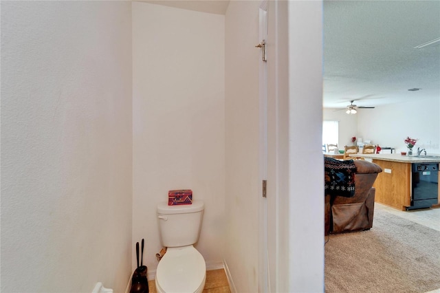 bathroom featuring a sink and toilet