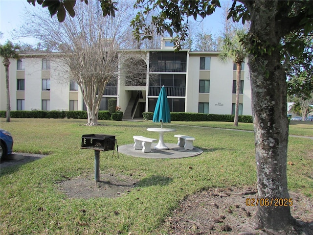 view of building exterior