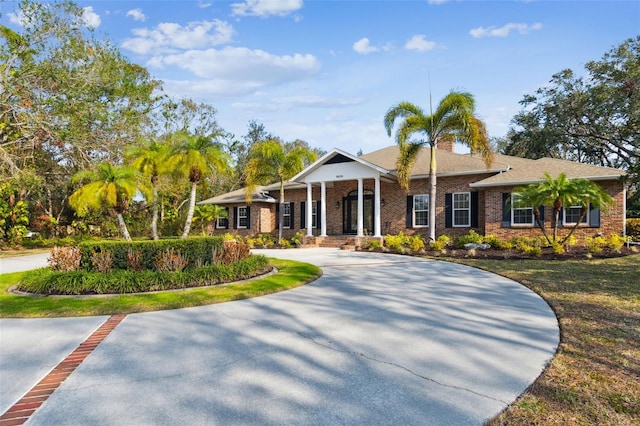 view of front of property