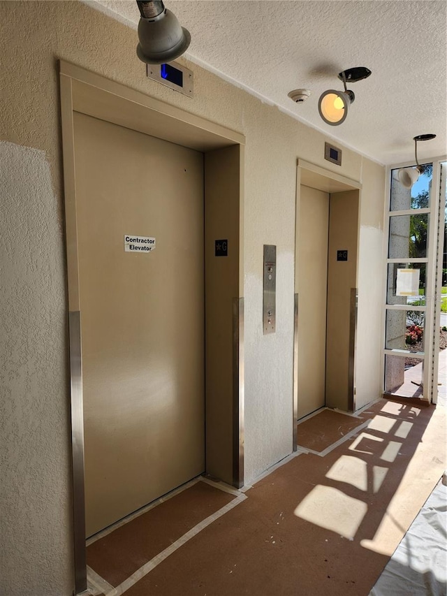 entrance to property with elevator