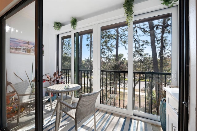 view of sunroom / solarium