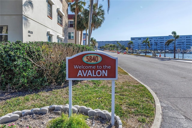 view of community / neighborhood sign