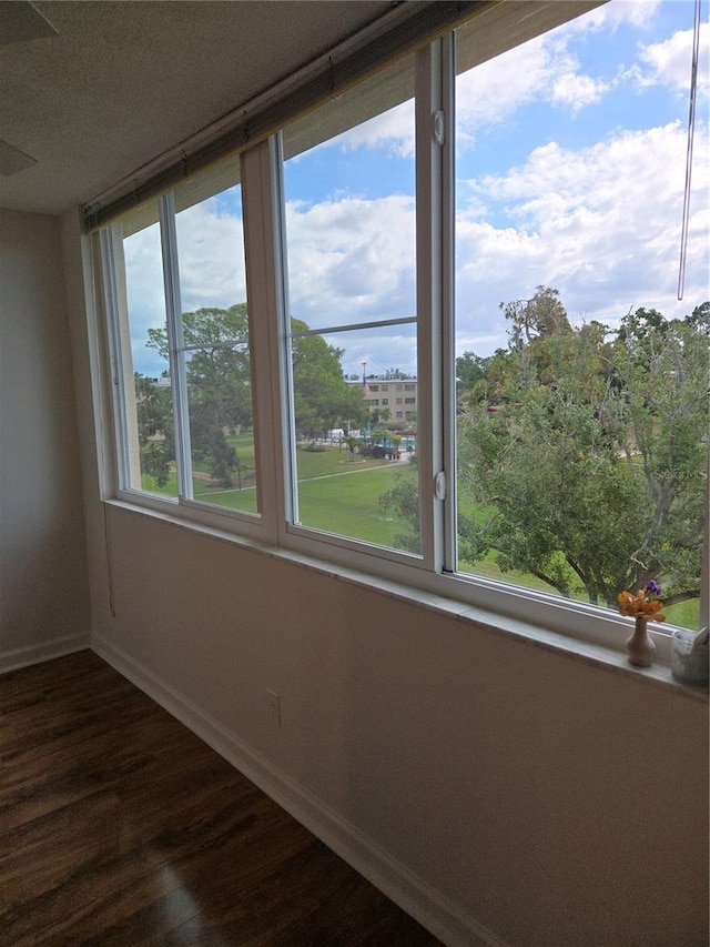 4915 Bay St NE Unit 322, Saint Petersburg, FL 33703 - view of unfurnished sunroom