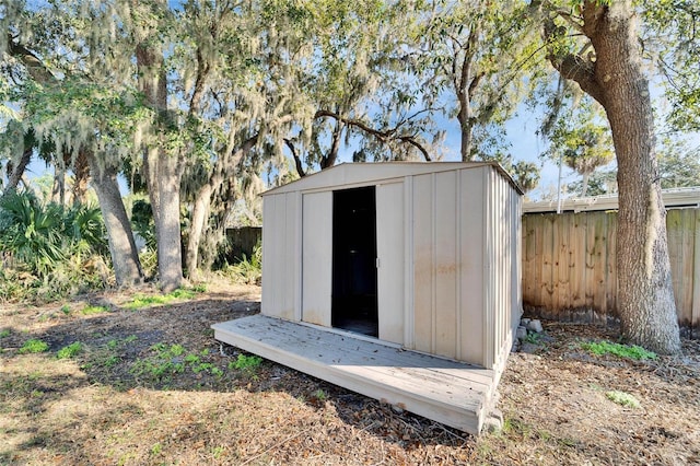 view of outbuilding