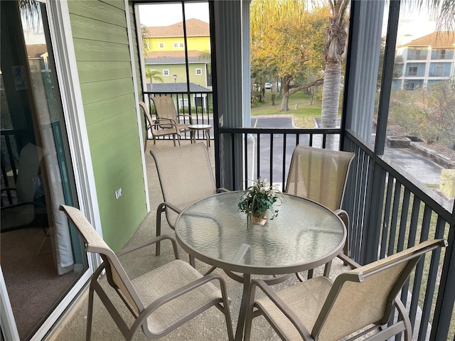 view of sunroom / solarium