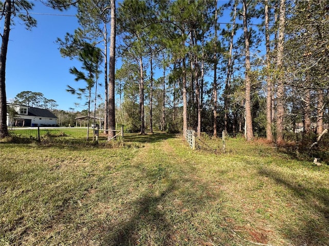 6034 Lakeside Dr, Lutz, FL 33558