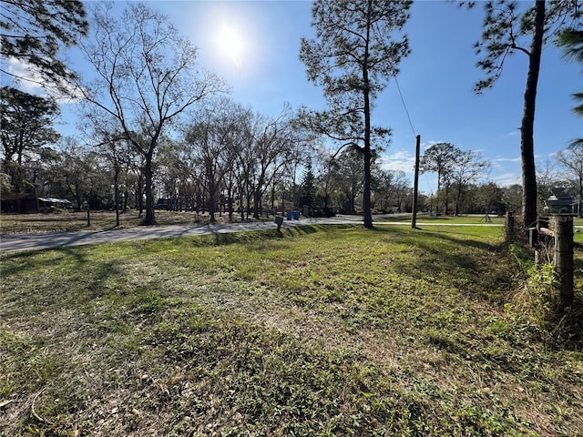 6034 Lakeside Dr, Lutz, FL 33558