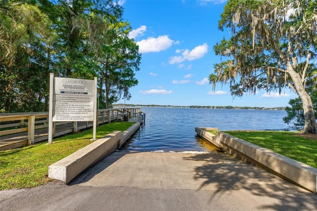 dock area featuring a water view