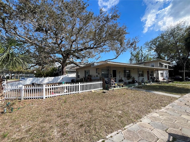 1829 10th St N, Saint Petersburg, FL 33704 - view of ranch-style home