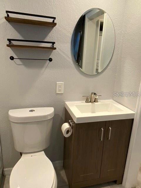 1829 10th St N, Saint Petersburg, FL 33704 - bathroom with vanity and toilet