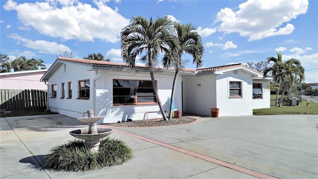 view of mediterranean / spanish-style home