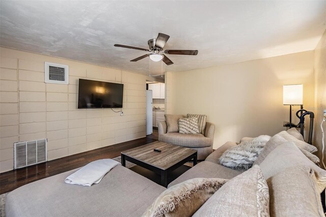 1157 Brook Rd, Clearwater, FL 33755 - photo 38