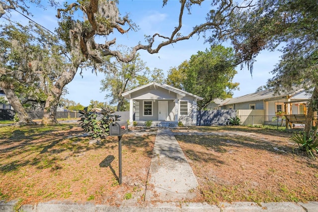 view of front of home with covered porch