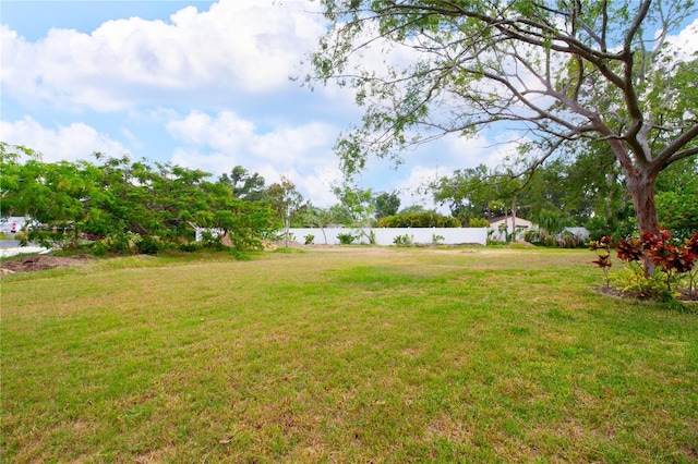 Pineland Ave, Belleair, FL 33756