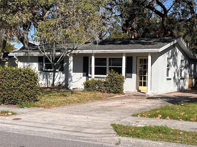 view of front of property