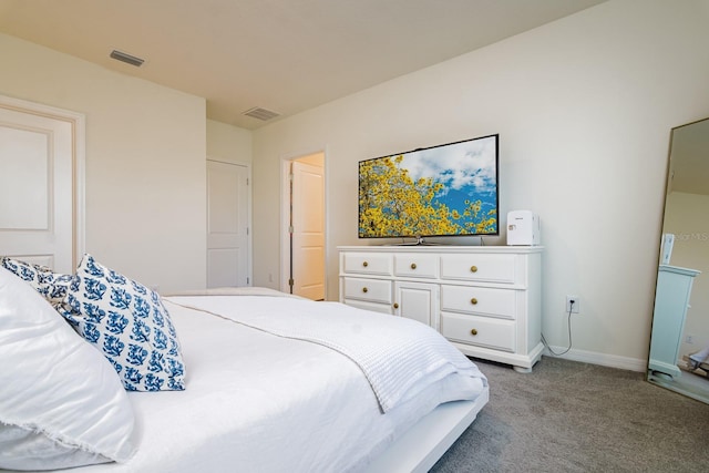 bedroom featuring carpet flooring