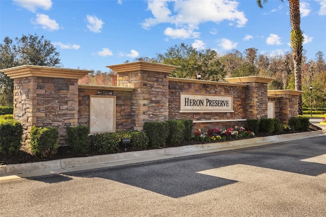 19429 Paddock View Dr, Tampa, FL 33647 - view of community sign