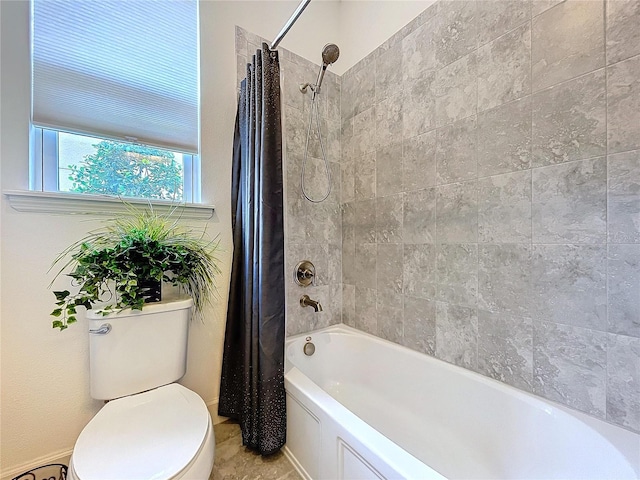 full bath featuring shower / bath combination with curtain and toilet