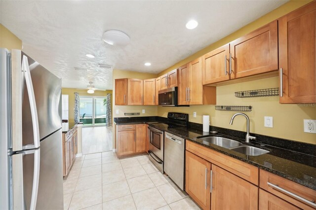 334 Club Manor Dr, Sun City Center, FL 33573 - photo 23