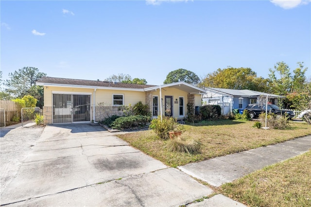 view of front of house with a front yard