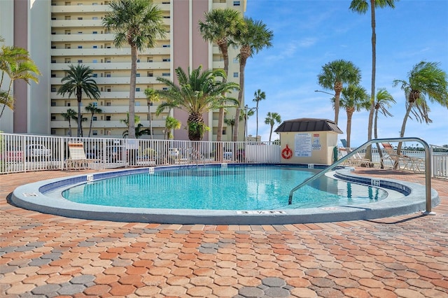 view of swimming pool