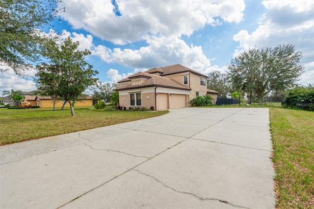 view of front facade with a front yard