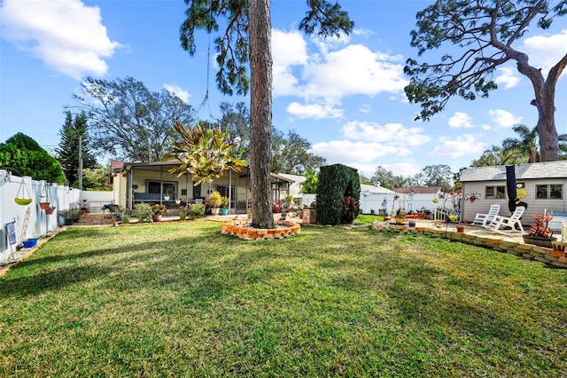 view of yard with a patio