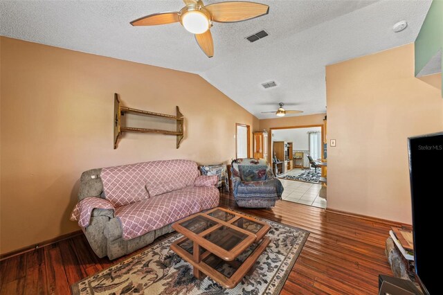 2940 Bay View Dr, Safety Harbor, FL 34695 - photo 2