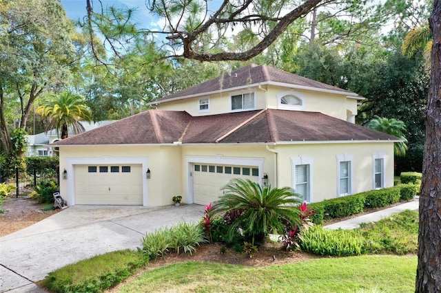 view of front facade with a garage