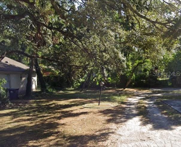 Listing photo 3 for Bishop Eddie Newkirk Way, Tampa FL 33605