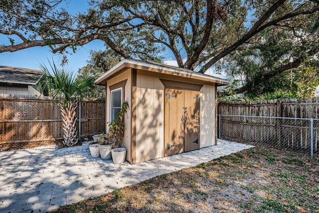 view of outbuilding