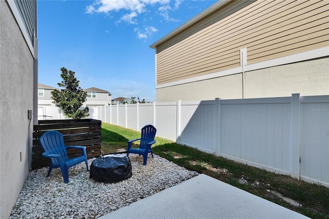 view of yard with a patio area