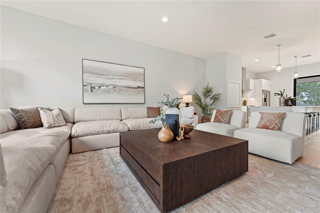 532 W Plaza Pl Unit 2, Tampa, FL 33602 - living area with light wood-style flooring and recessed lighting