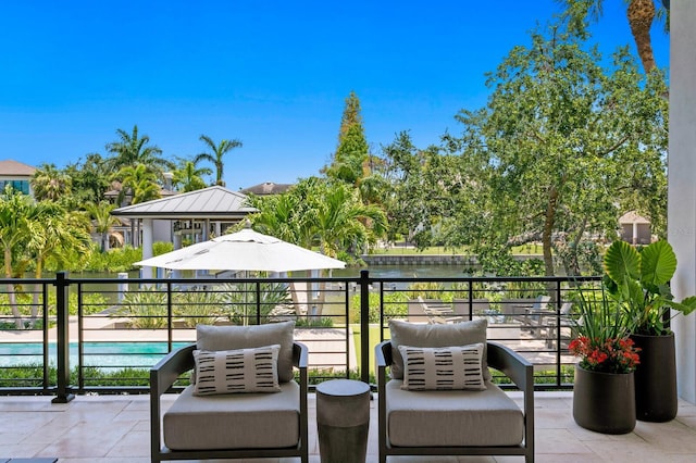 5004 S The Riviera, Tampa, FL 33609 - view of patio featuring a balcony