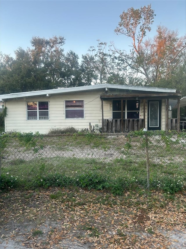 view of front of home featuring a porch