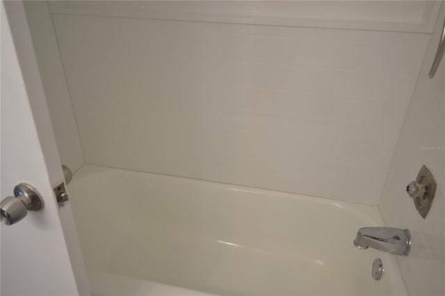 full bathroom featuring shower / washtub combination