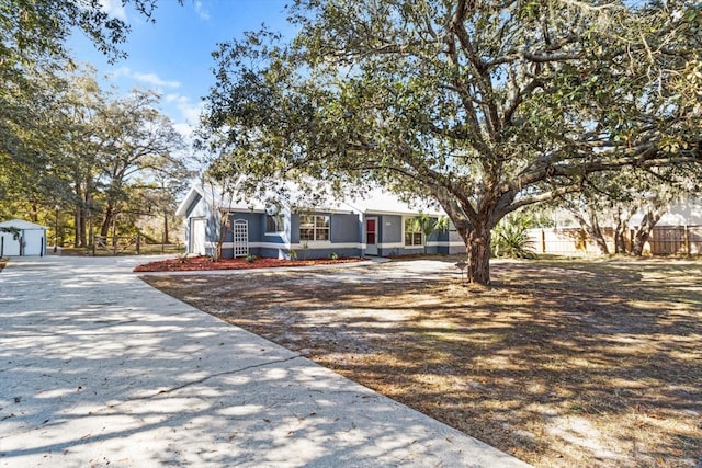 view of front of property