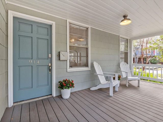 property entrance with a porch