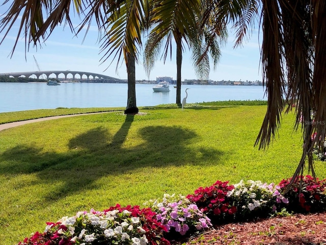 view of yard featuring a water view