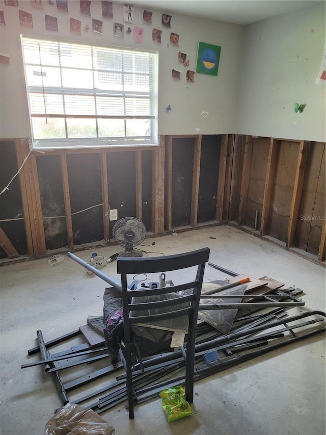 200 Country Club Dr Unit 903, Largo, FL 33771 - view of miscellaneous room