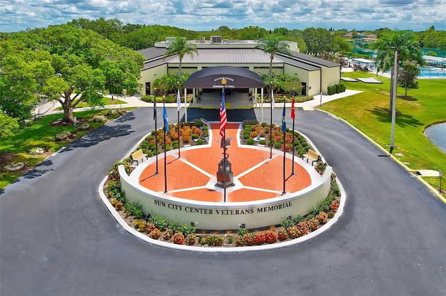 view of community featuring driveway