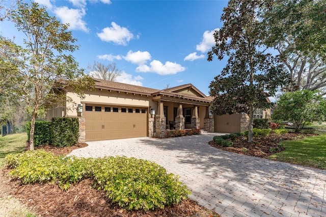 view of front of property featuring a garage