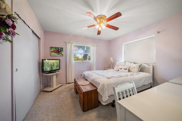 bedroom with ceiling fan