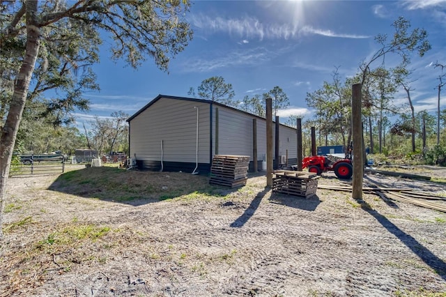 13215 Seminole Trl, Wimauma, FL 33598 - view of outbuilding