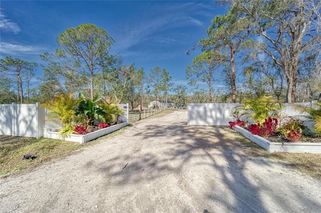 13215 Seminole Trl, Wimauma, FL 33598 - view of road