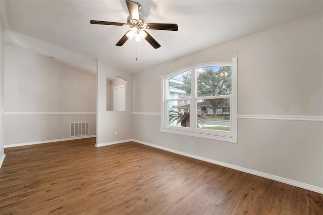 unfurnished room featuring wood-type flooring and ceiling fan