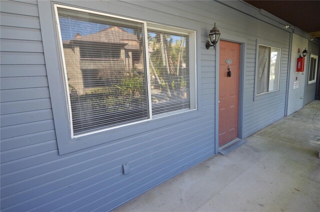 10263 Gandy Blvd N Unit 105, Saint Petersburg, FL 33702 - view of doorway to property