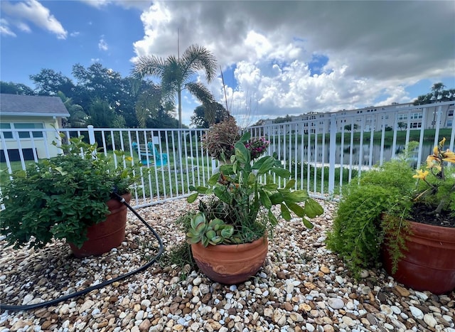 view of yard featuring a water view