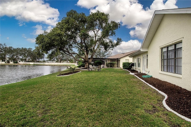 view of yard featuring a water view
