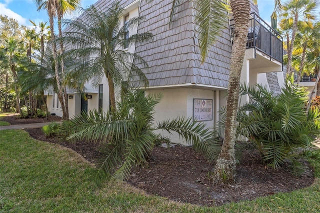 view of home's exterior